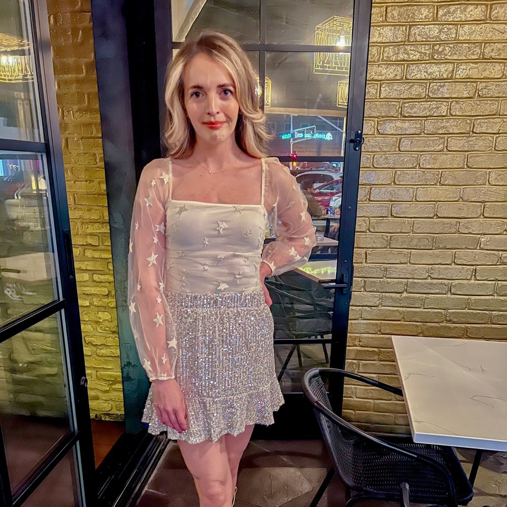 BB Dakota by Steve Madden White Sheer Star Sleeve Mini Skirt Set